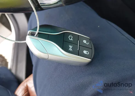 2014 Maserati Ghibli z USA, uszkodzony, nr VIN ZAM57XSA0E1091574